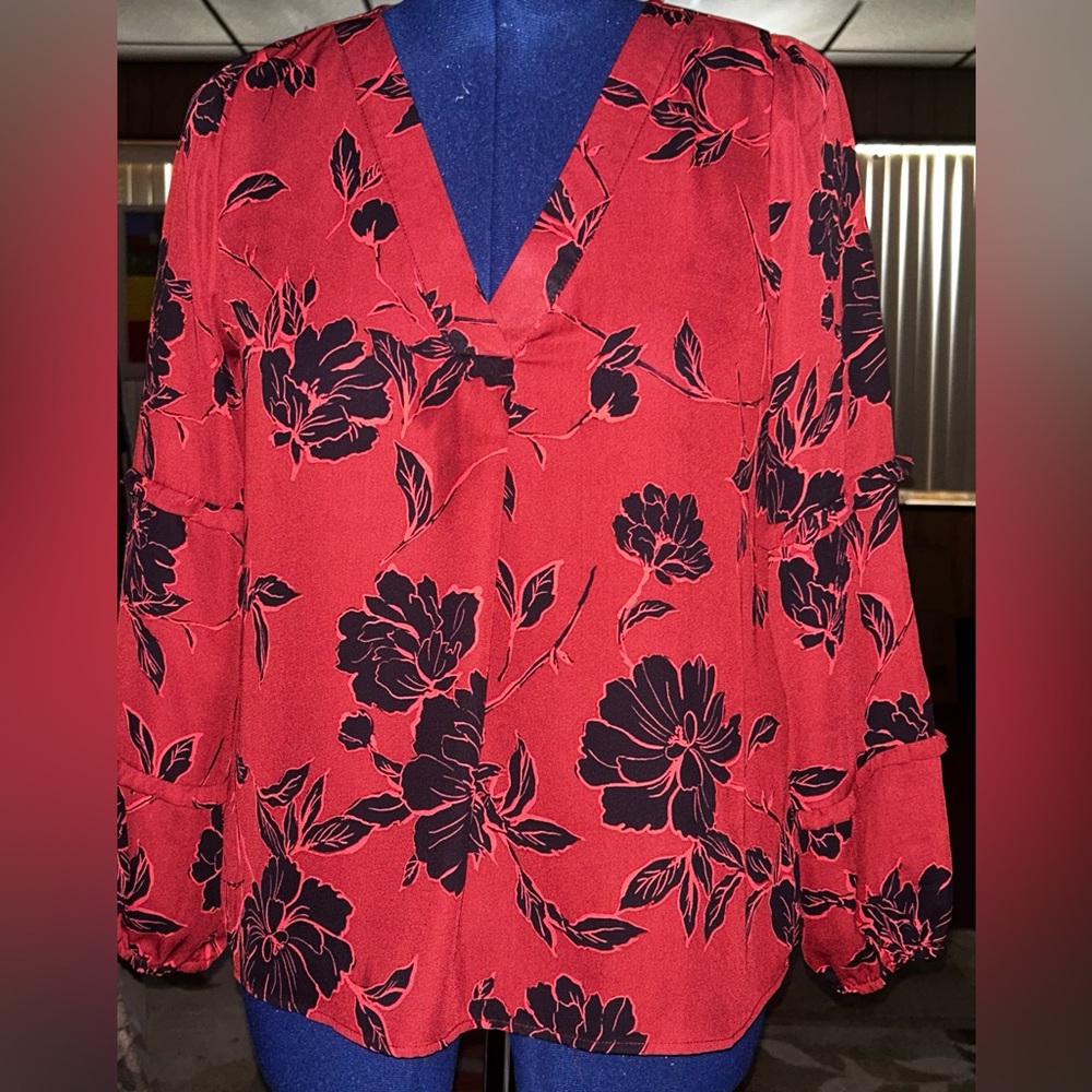 Studio B by Bobeau Size M Red & Black Womens blouse